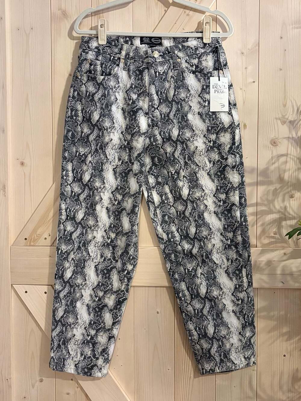 Scoop Women's Barrel Jeans Snakeskin Print size 8